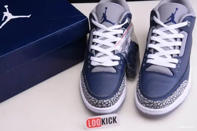 3 MIDNIGHT AIR JORDAN NAVYCT8532-401 0625